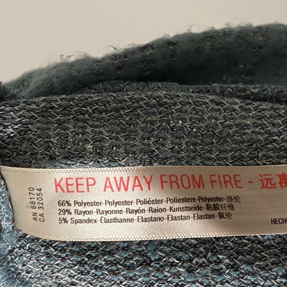 Green Soft and Lined Sweater Dress/Tunic by Anthropologie - Picture 5 of 9